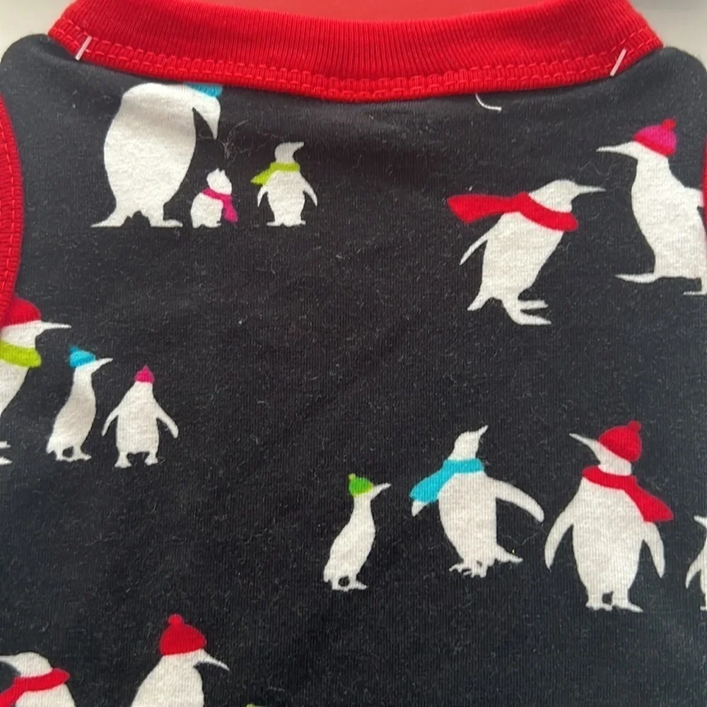 Wondershop Dog and Cat Holiday Penguins Print Matching Family Pajama Set XS